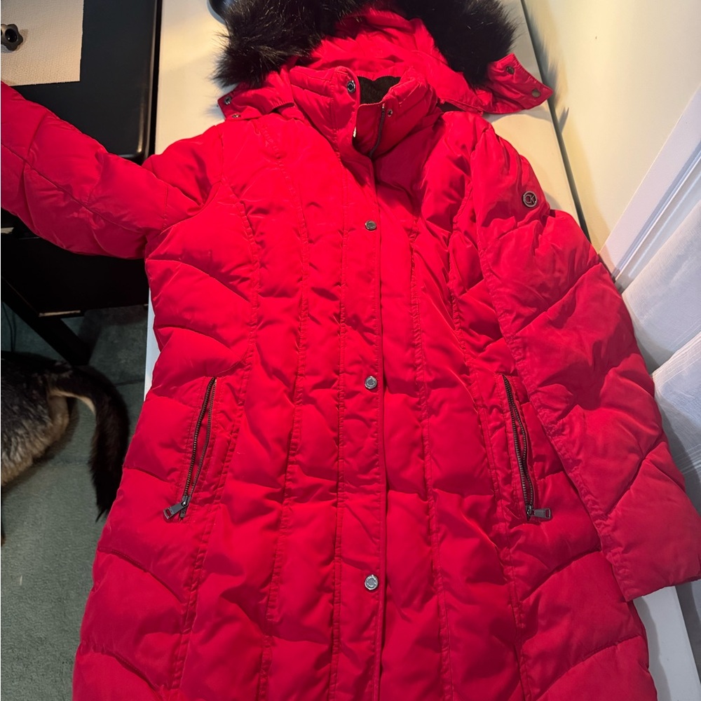 Red Puffer Jacket with Quilted Design and Smooth Texture